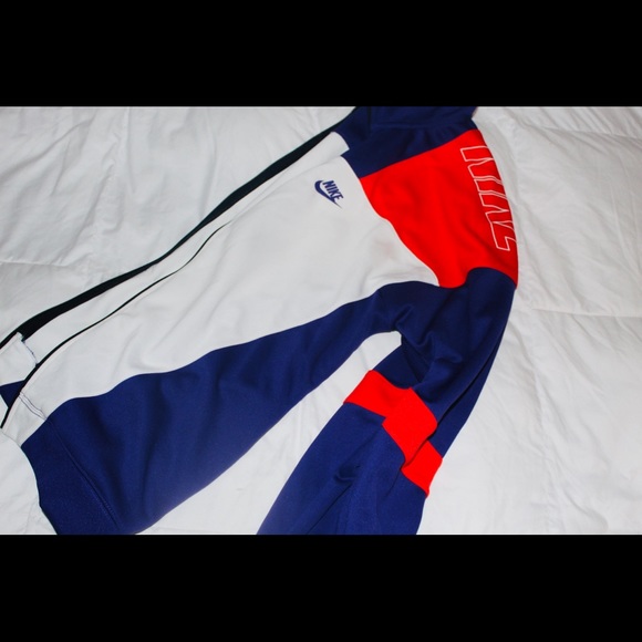 Retro Nike zip up - Picture 3 of 6